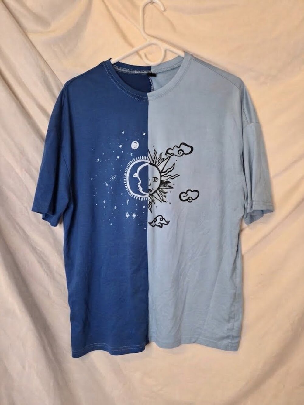 SHEIN Sun Moon Celestial Split Color Blue Graphic Tee Shirt Size XS Oversized